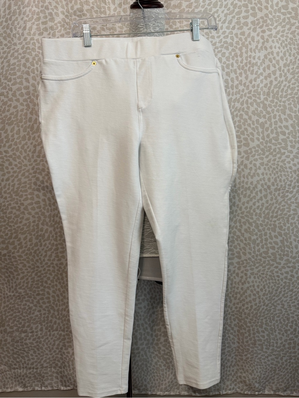 Michael Kors Women’s White Stretch Pull-On Pant
